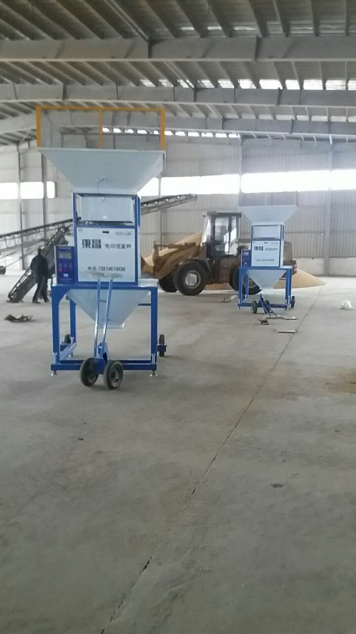 更多相關資料: 糧食出倉散集用電動流量秤 黑龍江省電動打包機出現零點波動怎么處理 黑龍江流量秤實操簡單,上手快 黑龍江玉米脫粒機下方安裝流量秤計量結果能準確嗎? 大量散糧計量誤差大問題不容忽視 哈爾濱電動定量打包機【智能包裝機】/自動糧食包裝秤-的應用 白砂糖全自動包裝秤自動化程度高嗎? 更多相關資料: 糧食出倉散集用電動流量秤 黑龍江省電動打包機出現零點波動怎么處理 黑龍江流量秤實操簡單,上手快 黑龍江玉米脫粒機下方安裝流量秤計量結果能準確嗎? 大量散糧計量誤差大問題不容忽視 哈爾濱電動定量打包機【智能包裝機】/自動糧食包裝秤-的應用 白砂糖全自動包裝秤自動化程度高嗎?